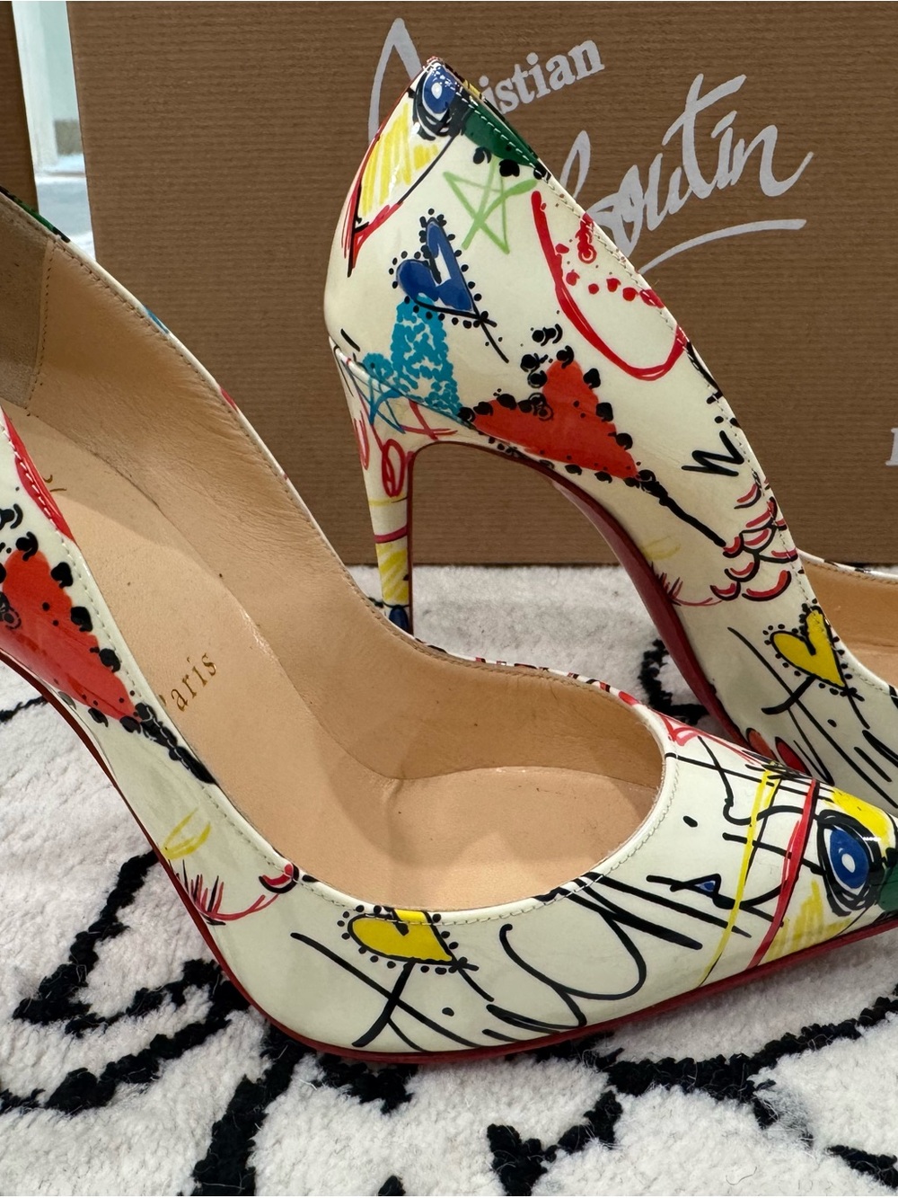 Christian Louboutin So Kate Loubitag Pumps size 36/6